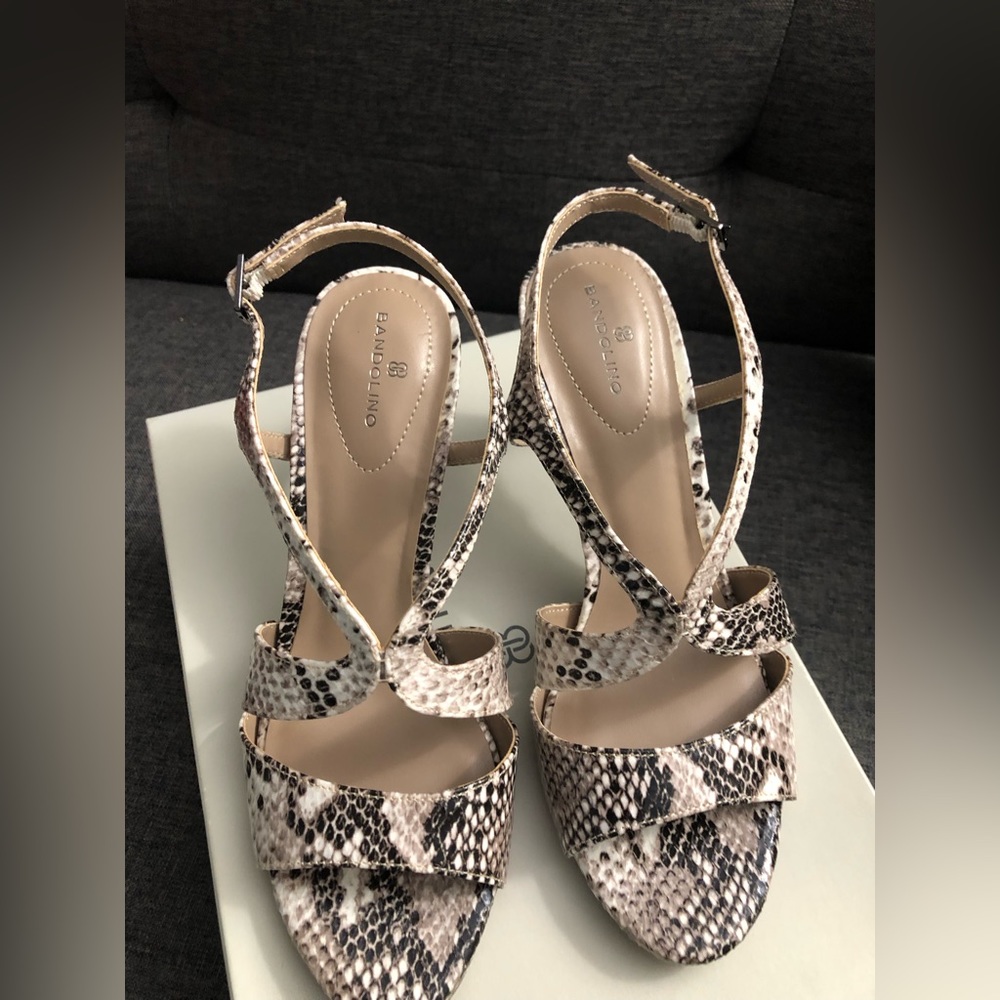 Bandolino strappy 3”heels with snake print design.